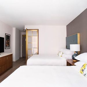 Classic Double Room Two Double Beds